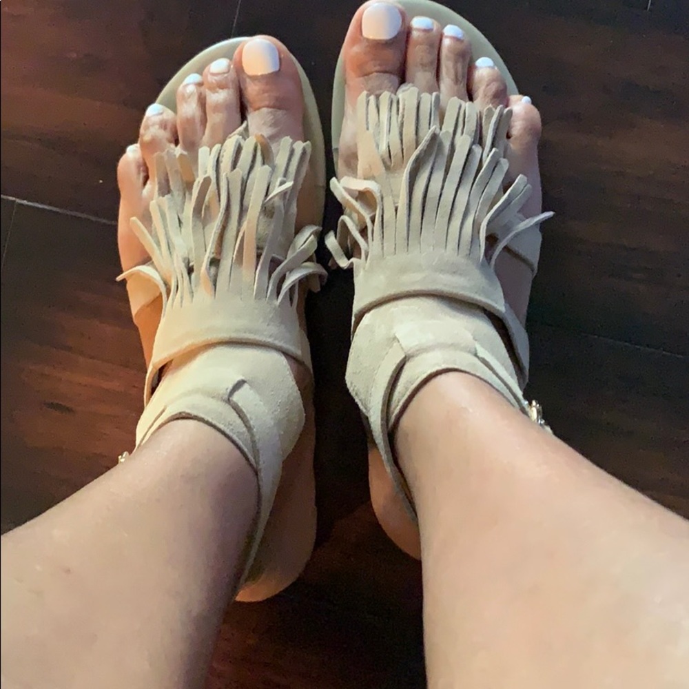 Suede fringe thong sandals